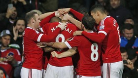Gol Rooney Bawa MU Tekuk Swansea 2-1