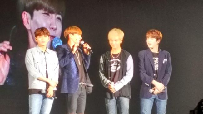 Super Junior KRY Bikin 'Baper' Fans di Indonesia Elf tak henti menjerit histeris selama Kyuhyun, Ryeowook dan Yesung beraksi. Apalagi ada kejutan: hadirnya sang
