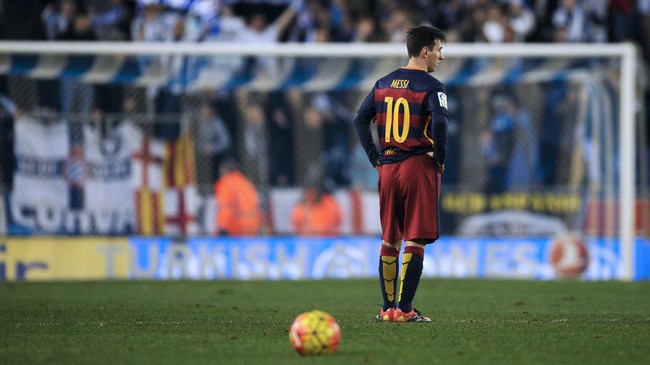 Thierry Henry menilai Lionel Messi mengacaukan standar striker tajam yang dipercaya oleh publik selama ini.