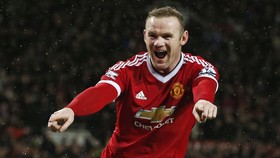 Mou Pastikan Rooney Takkan Jadi Gelandang