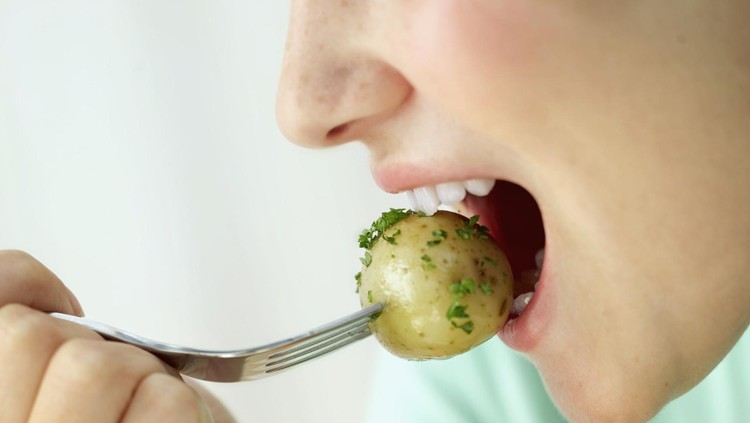 Pola Diet Ibu Menyusui agar Produksi ASI Lancar Agar produksi ASI lancar, ibu menyusui bisa menerapkan pola diet ini.