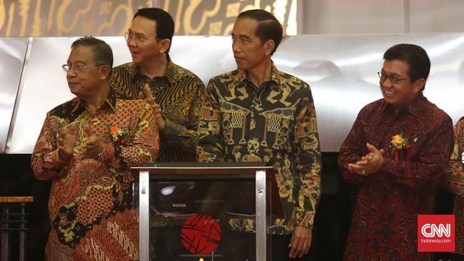 Otoritas Jasa Keuangan (OJK) menyoroti risiko menurunnya biaya dana dan meyiapkan insentif untuk membuat pendapatan perbankan tetap tumbuh.