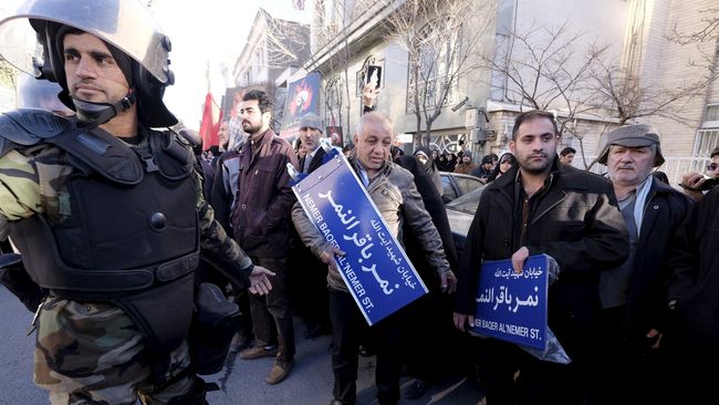 Kedubes Saudi Diserang, Uni Emirat Arab Panggil Dubes Iran Uni Emirat Arab memanggil Duta Besar Iran usai penyerangan terhadap dua kantor diplomatik Arab Saudi di Teheran pada akhir pekan lalu.