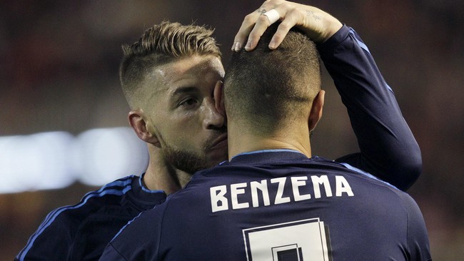 Tak bisa mengendalikan bintang-bintang Real Madrid ditengarai menjadi salah satu alasan kejatuhan Rafael Benitez di Santiago Bernabeu.