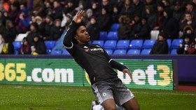Kala Guus Hiddink Gondol Tiga Angka Pertama