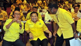 Gejolak Internal Paksa Golkar Rombak Fraksi di DPR