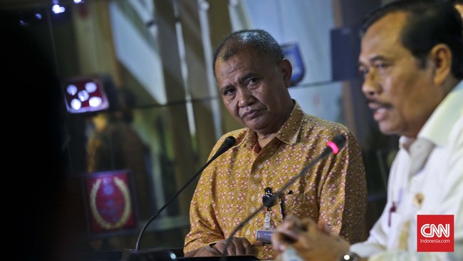 Prasetyo mengatakan bahwa deponering tetap merupakan hak prerogatif dirinya sebagai Jaksa Agung, tidak ada satupun yang bisa mengintervensinya.