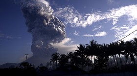 Berdasarkan hasil analisis dan evaluasi secara menyeluruh hingga 31 Mei 2026, tingkat aktivitas Gunung Soputan tetap pada Level II (Waspada).
