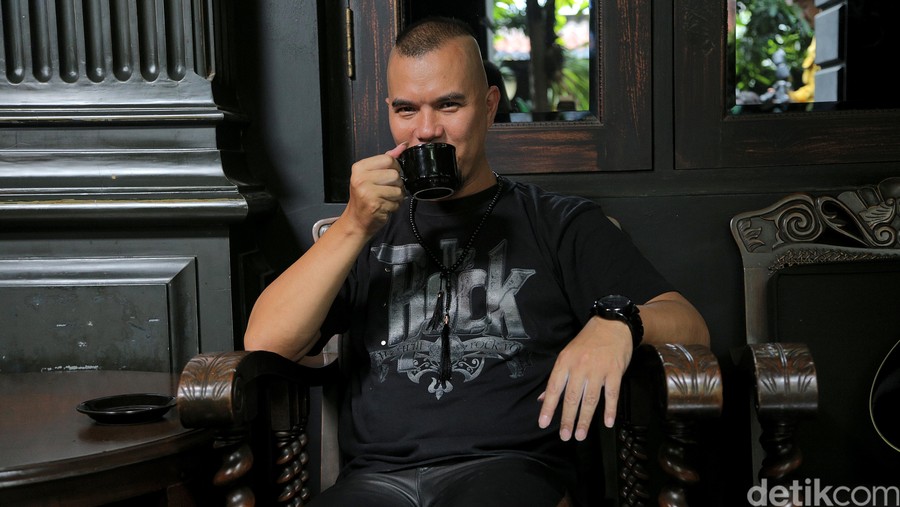 Selebriti, Artis, Penyanyi