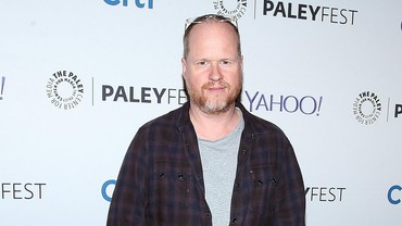 img-title Aktor & Kru Beberkan Borok Joss Whedon Sutradara 'Justice League'