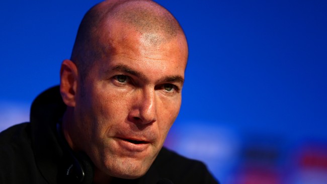 Zinedine Zidane resmi jadi pelatih Real Madrid dan ada beberapa catatan menarik di balik penunjukkan sang legenda.