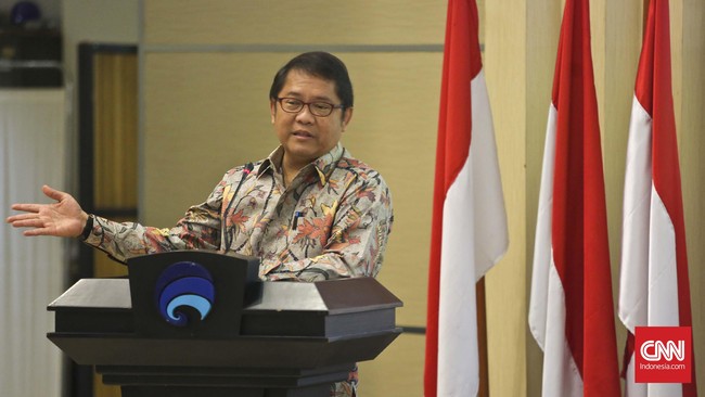 Dua konsorsium memenangkan tender paket Barat dan Timur proyek Palapa Ring untuk membangun jaringan serat optik. Pemenang paket Timur belum diumumkan.