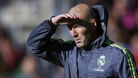 Zidane Ragu Musim Depan Tetap Pelatih Madrid