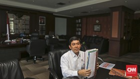 Menteri Yuddy Cabut Laporan soal Guru yang Mengancamnya