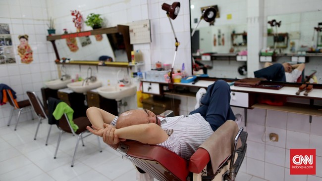 Pasang Surut Pangkas Rambut Ko Tang