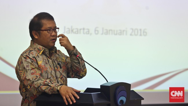 "Semua ketidakjelasan dalam pemblokiran konten di internet itu disebabkan persoalan pemblokiran tidak diatur dalam peraturan setingkat UU."
