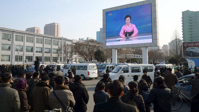 Warga Korut bercerita soal kebanggannya atas peluncuran rudal yang melintasi Jepang dua hari lalu dan kepemimpinan Kim Jong-un di negara terisolasi itu.
