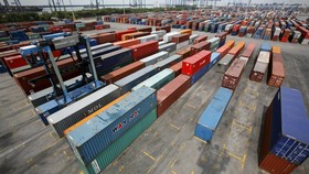 Calon Pemimpin Tak Perlu Ringan Tebar Janji Anti Impor
