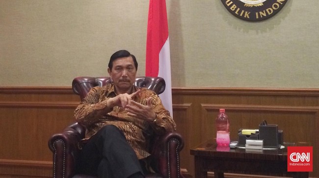 Pemerintah akan mengakhiri dualisme kewenangan investasi di Batam antara Badan Pengusahaan Batam dan Pemerintah Kota Batam untuk menarik investasi masuk.