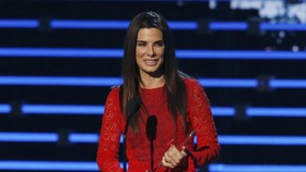 Sandra Bullock: 'Selfie' Berdampak Buruk bagi Kehidupan
