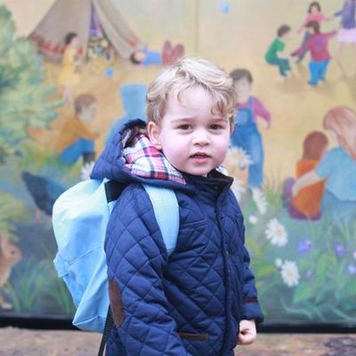 <p>Momen saat awal-awal Pangeran George masuk ke Westcare Montessori School. (Foto: Kate Middleton)</p>