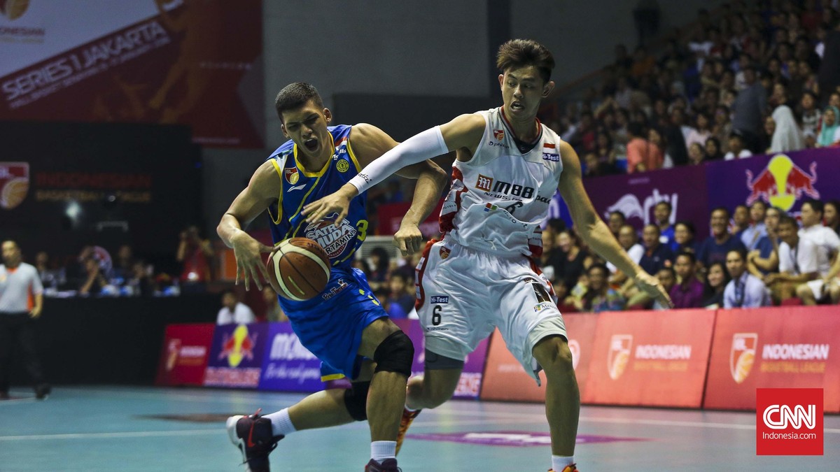 Foto Terbaik 'Derby Jakarta' Pertama di IBL 2015-2016