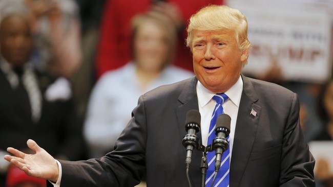 Kritikan soal Trump terbaru datang dari saudari tiri Anne Frank, Eva Schloss, yang menilai kandidat calon presiden AS itu "bertindak seperti Hitler lainnya."