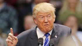 Soal Sanksi ke Rusia, Trump Akan Temui Bos Intelijen AS