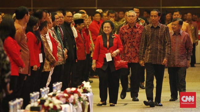 Megawati melihat, dalam pemberitaan di media massa, sudah banyak tanggapan negatif terkait konsep yang menjadi rekomendasi hasil Rakernas PDI-P. 