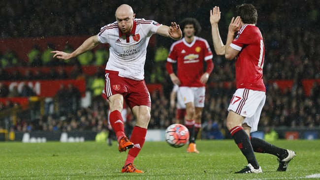 Babak pertama antara Manchester United dan Sheffield United pada laga Piala FA di Stadion Old Trafford, berakhir imbang tanpa gol.