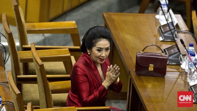 Eva Kusuma Sundari menilai, peristiwa tersebut merupakan buah dari argumentasi minoritas harus menghormati mayoritas.