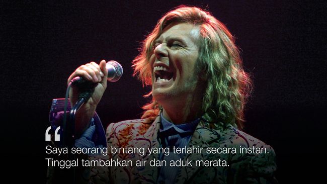 Perlakuan David Bowie terhadap Interpol termasuk hal luar biasa. Tidak banyak musisi senior yang mau memerhatikan musisi junior.