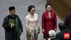 Zulkifli Hasan Lantik Sembilan Anggota MPR RI PAW