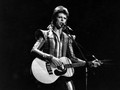 David Bowie Dua Kali Menolak Penghargaan Ratu Inggris