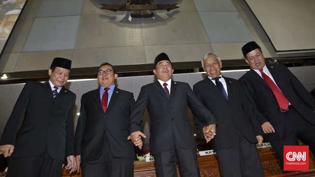 Sebagai seorang jundi, Fahri dinilai harus mematuhi aturan yang telah menjadi pakem di Partai dan tak perlu berteriak jika dihadapi permasalahan.