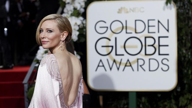 Sang penata gaya mengatakan kalau Blanchett telah lama menginginkan hal itu. Tapi ia menunggu musim penghargaan usai.
