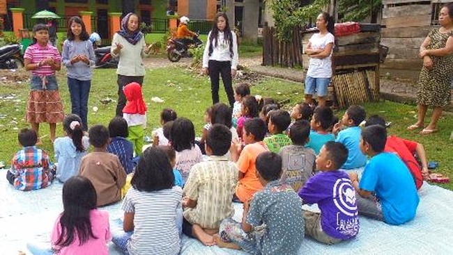 Anak-anak muda sekarang kerap diidentikkan dengan kegiatan tak produktif. Apa yang bisa dilakukan untuk menjawab?