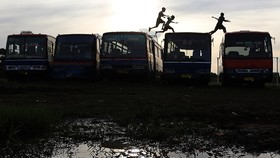 Deru Lesu Metromini yang Ingin Mati Sendiri