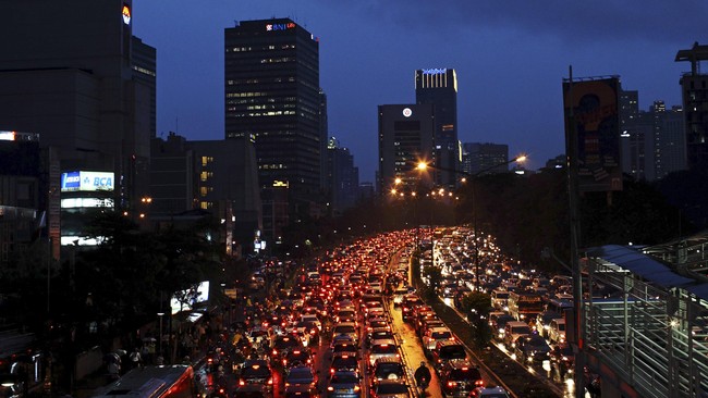 Mekanisme kerja jalan berbayar yang digunakan untuk mengurai kemacetan berbeda dengan jalan tol yang harus ditetapkan tarifnya melalui Peraturan Daerah.