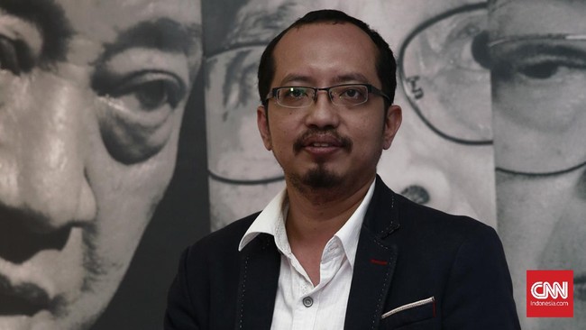 "Kita harus percaya terlebih dahulu dengan pendirinya. Apa mereka punya pengalaman, wawasan yang tepat untuk membangun bisnis dari nol menjadi sukses."