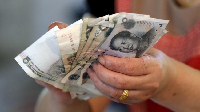 Kinerja ekonomi China yang diperkirakan bakal berlanjut melempem tahun ini, bisa dimanfaatkan oleh Indonesia untuk mendulang keuntungan.