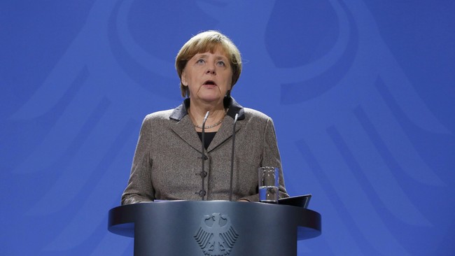 Kanselir Jerman, Angela Merkel, terus dikritik karena kebijakannya yang membuat 1,1 juta pengungsi tiba di Jerman sepanjang tahun lalu.