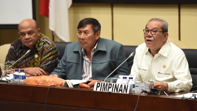 Sembilan nama anggota Ombudsman terpilih dari 18 yang diusulkan presiden, sudah disepakati Komisi II DPR melalui proses musyawarah mufakat.