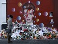 Sebelum Lelang, Koleksi Seni David Bowie Dipamerkan