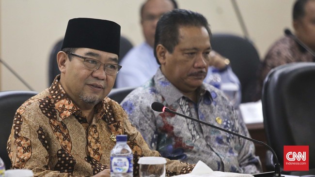 Ketua BPK Harry Azhar yang tersangkut dalam Panama Papers menyatakan bakal melakukan klarifikasi dan pembetulan atas laporan SPT 2015. 