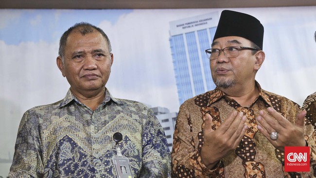 Gubernur DKI Ahok merasa BPK tak memberikan langsung laporan audit investigasi RS Sumber Waras kepada dirinya namun kepada Sekda Saefullah.