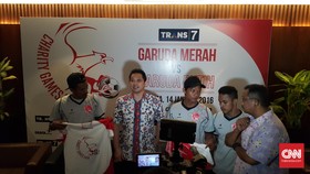 Pesepak Bola Top Indonesia Gelar Laga Amal