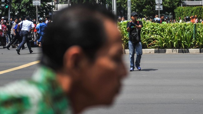 Kantor berita yang terhubung dengan ISIS mengklaim bahwa serangan bom di Jakarta dilakukan oleh kelompok militan tersebut.