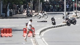 Kisah Untung: Polisi Berbaju Putih yang Bikin Heboh Medsos