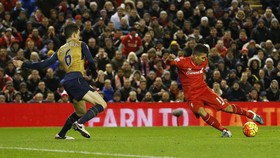 Ronaldinho: Firmino Setara Oezil dan Iniesta